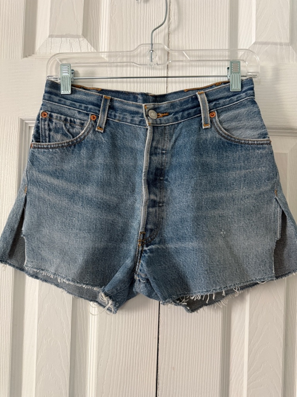 Re/Done Levi’s Medium Blue High-Rise Denim Cutoff Shorts Sz 25